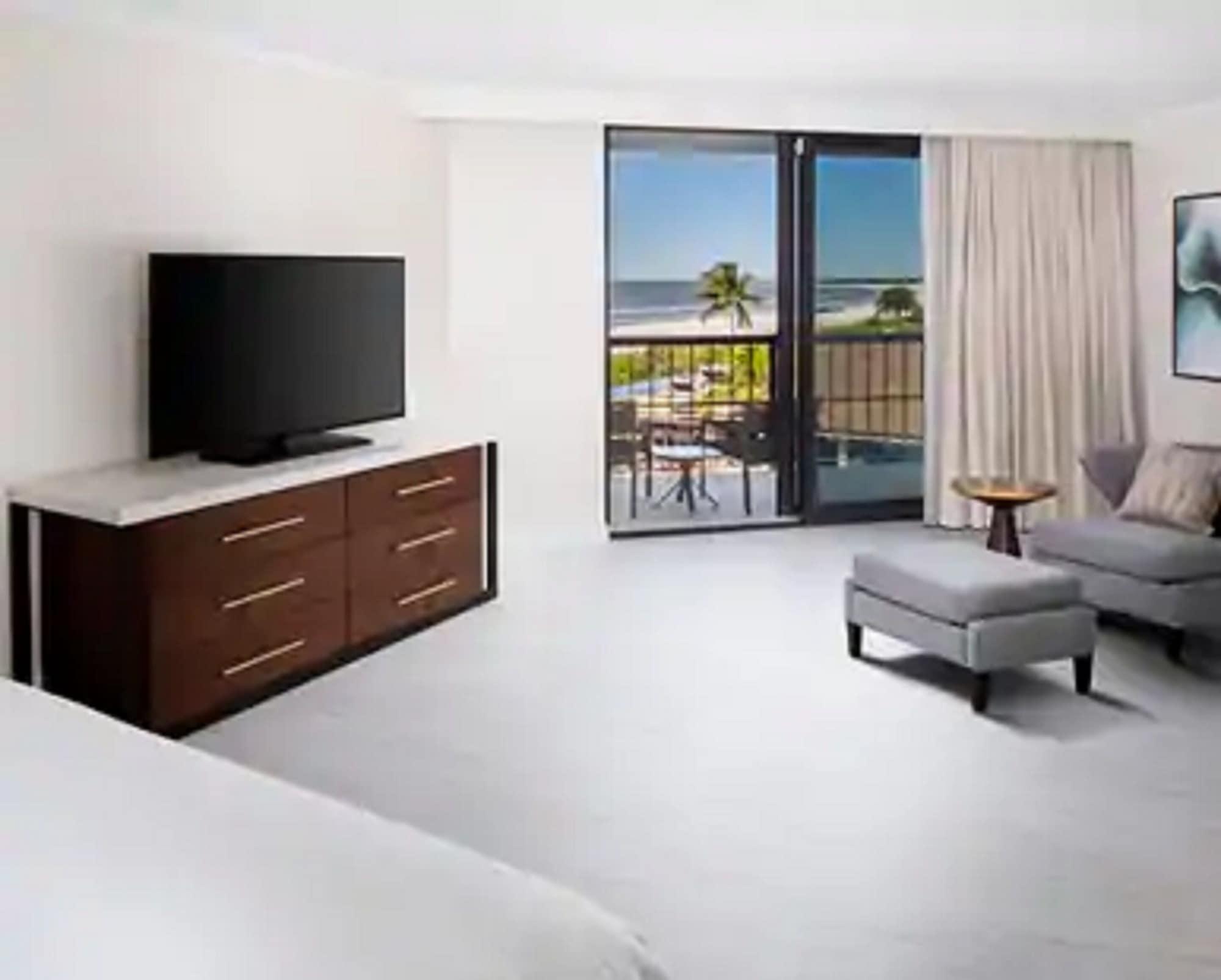 Hilton Marco Island Beach Resort And Spa Экстерьер фото