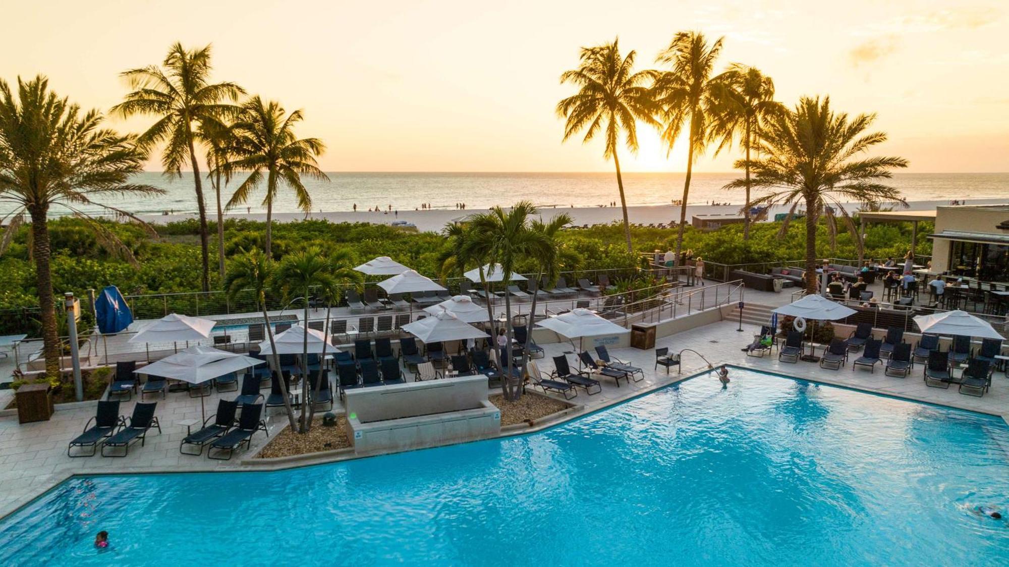 Hilton Marco Island Beach Resort And Spa Экстерьер фото